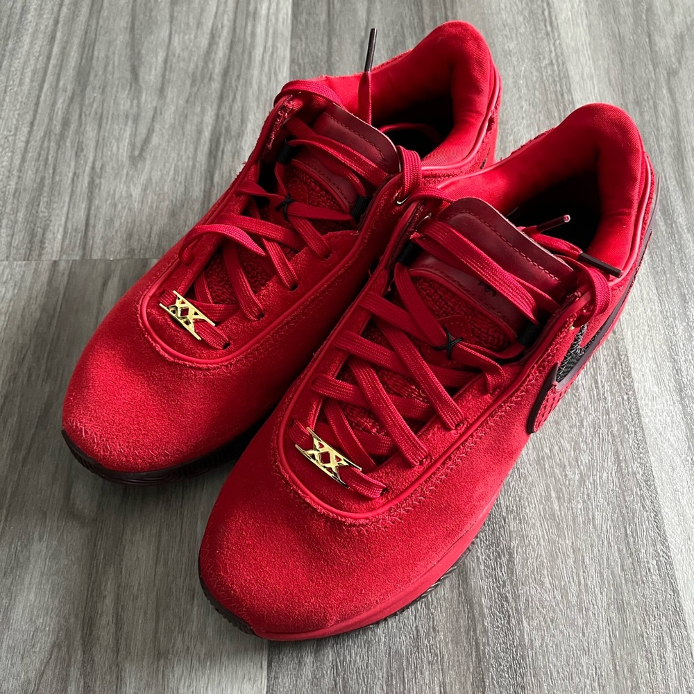 Nike LeBron XX Liverpool 🥀